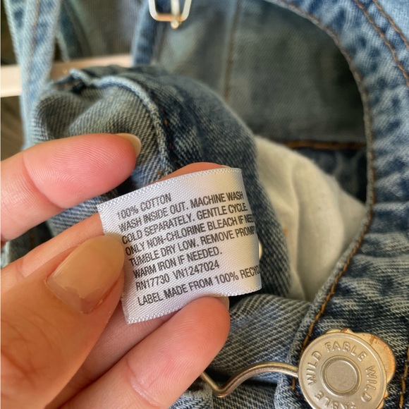 WILD FABLE Overall Shorts - Cute Distressed - Relaxed fit/ Y2K Retro - Picture 7 of 9